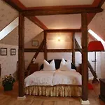 Altes Handelshaus Guest house Plauen
