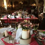 Altes Handelshaus Guest house Plauen